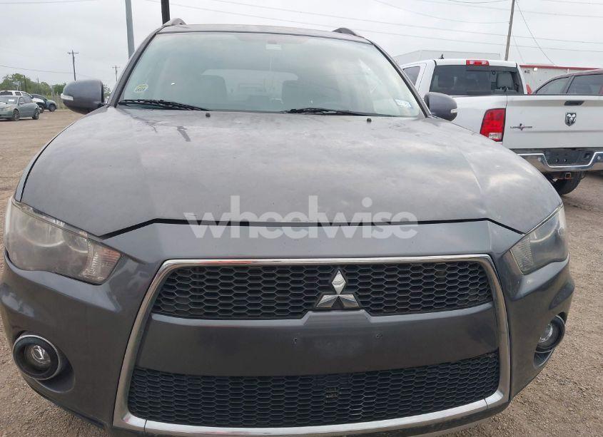 Photo 6 of 2011 Mitsubishi Outlander SE (VIN JA4AS3AW4BU023760)