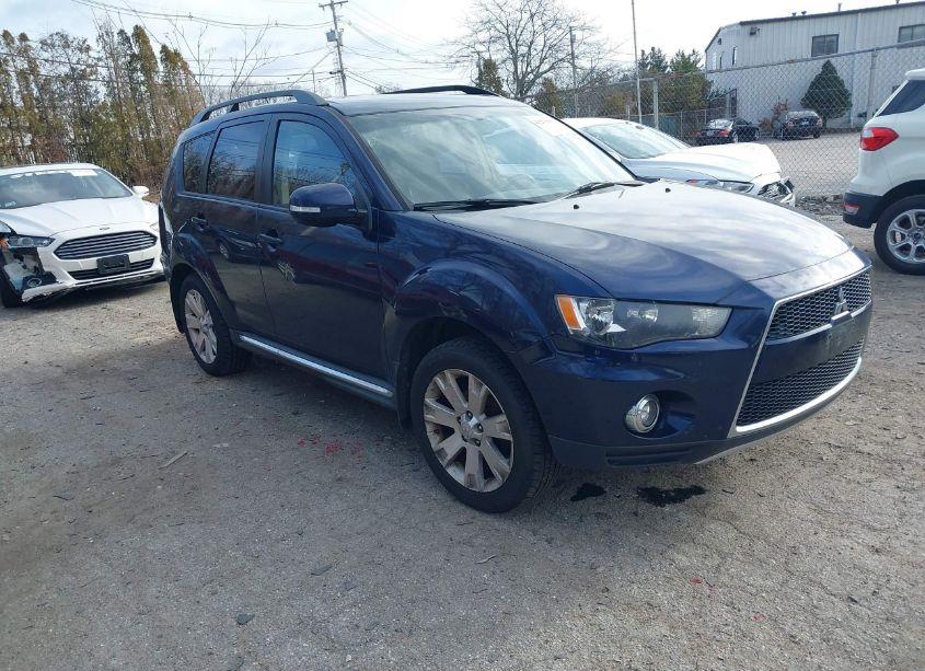 2013 Mitsubishi Outlander SE (VIN JA4AS3AW5DU000801) main photo