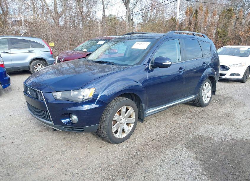 Photo 2 of 2013 Mitsubishi Outlander SE (VIN JA4AS3AW5DU000801)