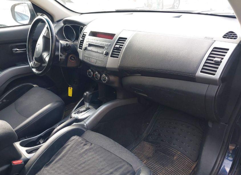 Photo 5 of 2013 Mitsubishi Outlander SE (VIN JA4AS3AW5DU000801)