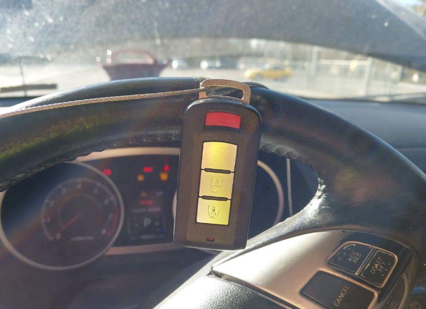 Photo 11 of 2011 Mitsubishi Outlander SE (VIN JA4AS3AW9BU017176)