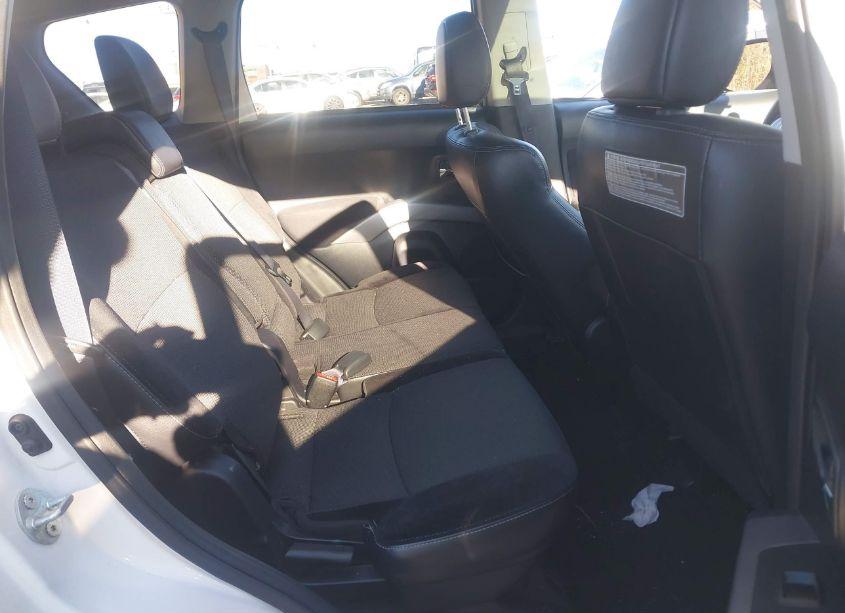 Photo 8 of 2011 Mitsubishi Outlander SE (VIN JA4AS3AW9BU018375)