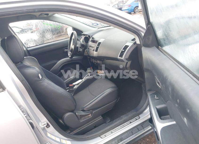 Photo 5 of 2012 Mitsubishi Outlander SE (VIN JA4AS3AW9CU008138)