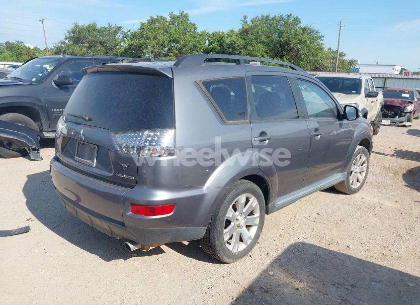 Photo 4 of 2011 Mitsubishi Outlander SE (VIN JA4AS3AWXBU022418)