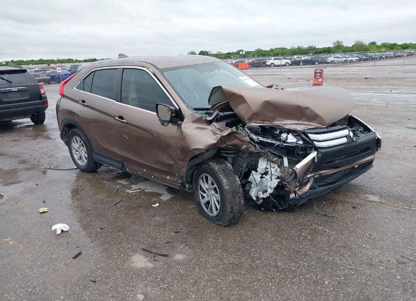 2019 Mitsubishi Eclipse CROSS ES (VIN JA4AT3AA7KZ017603) main photo