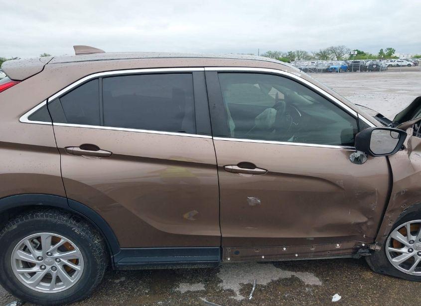 Photo 13 of 2019 Mitsubishi Eclipse CROSS ES (VIN JA4AT3AA7KZ017603)