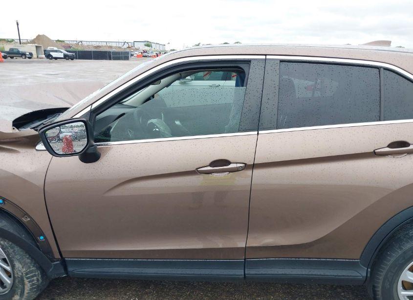 Photo 14 of 2019 Mitsubishi Eclipse CROSS ES (VIN JA4AT3AA7KZ017603)