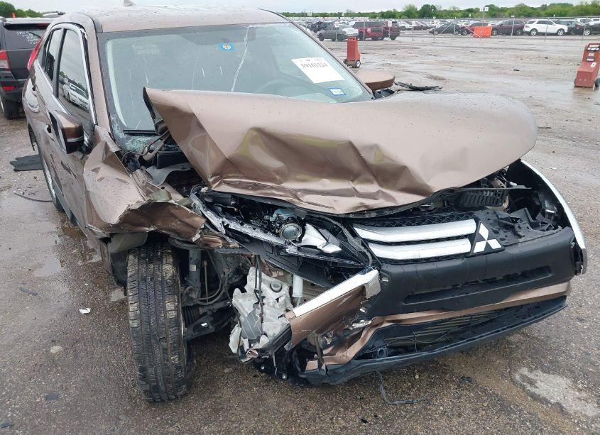 Photo 6 of 2019 Mitsubishi Eclipse CROSS ES (VIN JA4AT3AA7KZ017603)