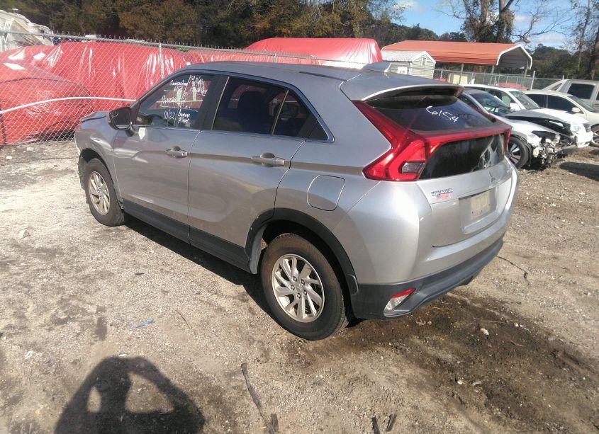 Photo 3 of 2019 Mitsubishi Eclipse CROSS ES (VIN JA4AT3AA9KZ033477)