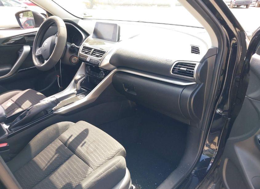 Photo 5 of 2019 Mitsubishi Eclipse CROSS LE (VIN JA4AT4AA1KZ047329)