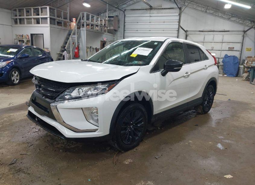 Photo 2 of 2018 Mitsubishi Eclipse CROSS LE (VIN JA4AT4AA3JZ065619)