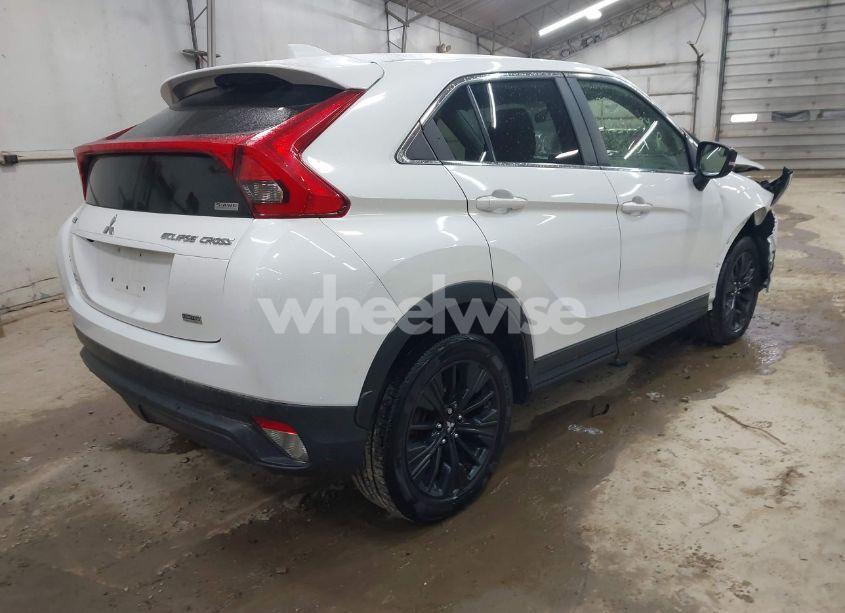 Photo 4 of 2018 Mitsubishi Eclipse CROSS LE (VIN JA4AT4AA3JZ065619)