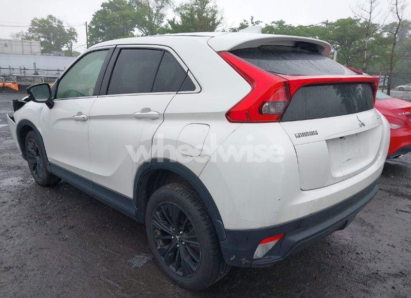 Photo 3 of 2019 Mitsubishi Eclipse CROSS LE (VIN JA4AT4AA4KZ020416)
