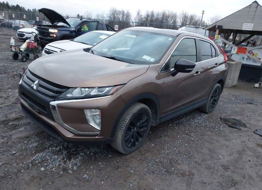 Photo 2 of 2019 Mitsubishi Eclipse CROSS LE (VIN JA4AT4AA8KZ002369)