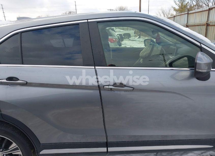 Photo 14 of 2018 Mitsubishi Eclipse CROSS SEL (VIN JA4AT5AA0JZ039615)