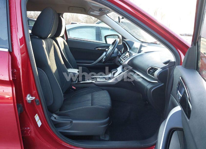 Photo 5 of 2018 Mitsubishi Eclipse CROSS SE (VIN JA4AT5AA0JZ041753)