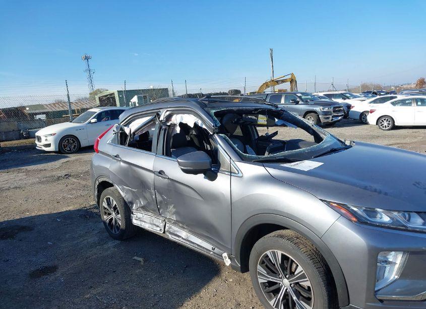 Photo 6 of 2020 Mitsubishi Eclipse CROSS SE 1.5T AWC/SEL 1.5T AWC (VIN JA4AT5AA6LZ017640)
