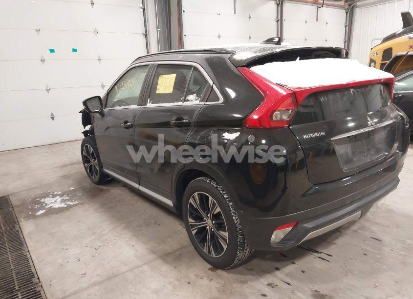 Photo 3 of 2018 Mitsubishi Eclipse CROSS SEL (VIN JA4AT5AA8JZ068425)