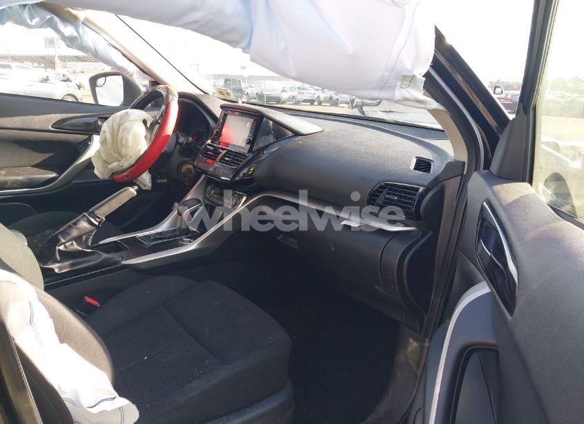 Photo 5 of 2023 Mitsubishi Eclipse CROSS ES S-AWC (VIN JA4ATUAA3PZ002609)