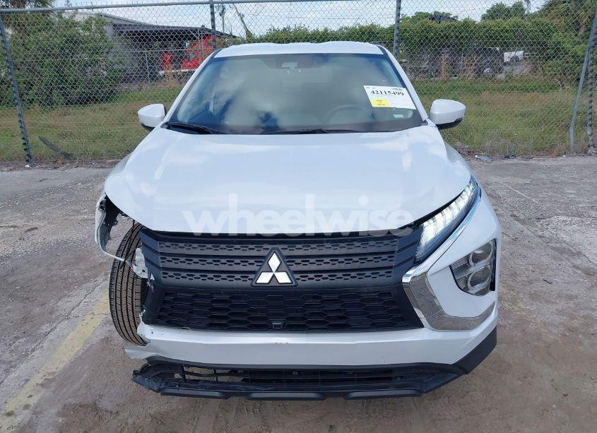 Photo 12 of 2023 Mitsubishi Eclipse CROSS ES S-AWC (VIN JA4ATUAAXPZ050320)