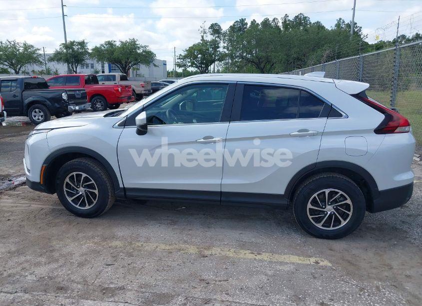 Photo 14 of 2023 Mitsubishi Eclipse CROSS ES S-AWC (VIN JA4ATUAAXPZ050320)