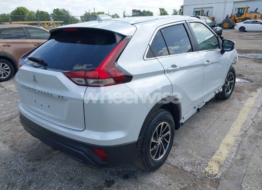 Photo 4 of 2023 Mitsubishi Eclipse CROSS ES S-AWC (VIN JA4ATUAAXPZ050320)