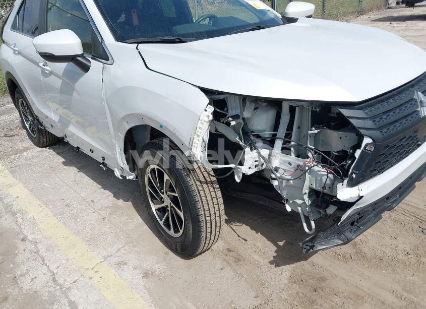 Photo 6 of 2023 Mitsubishi Eclipse CROSS ES S-AWC (VIN JA4ATUAAXPZ050320)