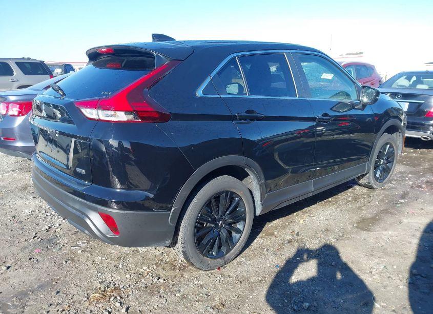 Photo 4 of 2023 Mitsubishi Eclipse CROSS LE (VIN JA4ATVAA1PZ013582)