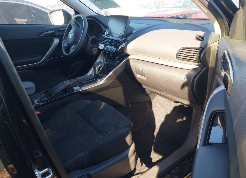 Photo 5 of 2023 Mitsubishi Eclipse CROSS LE (VIN JA4ATVAA1PZ013582)