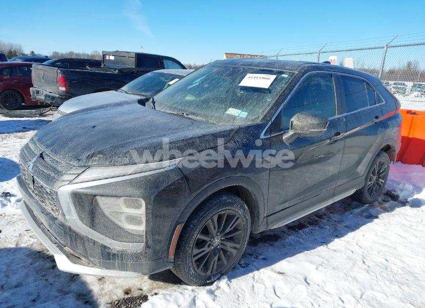 Photo 2 of 2023 Mitsubishi Eclipse CROSS LE S-AWC/RALLIART S-AWC (VIN JA4ATVAA2PZ000999)