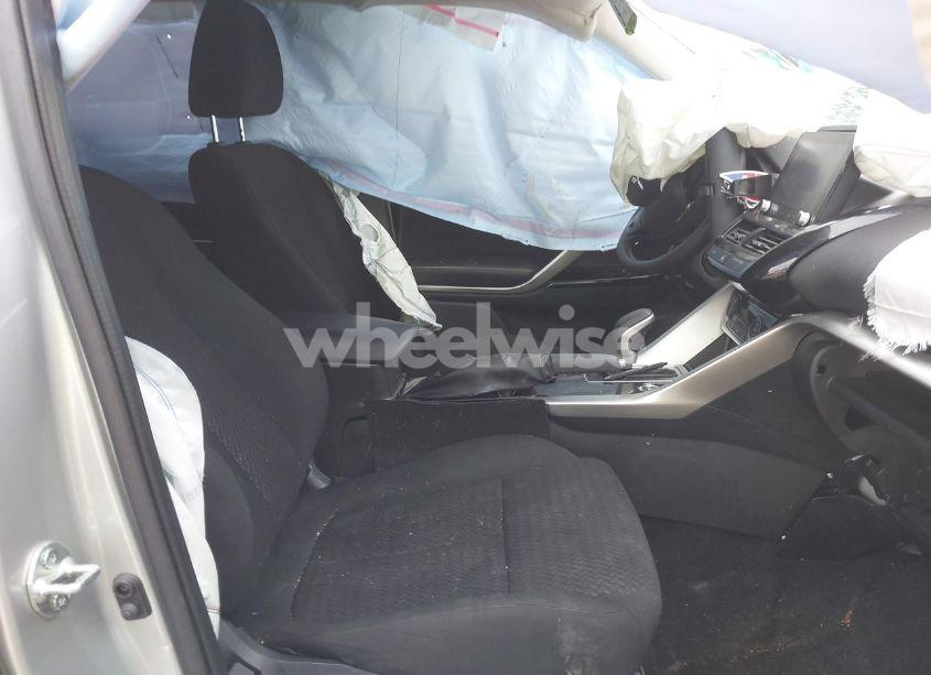 Photo 5 of 2024 Mitsubishi Eclipse CROSS LE S-AWC (VIN JA4ATVAA2RZ013660)