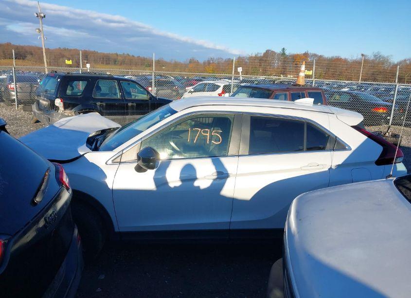 Photo 13 of 2023 Mitsubishi Eclipse CROSS LE (VIN JA4ATVAA4PZ028528)