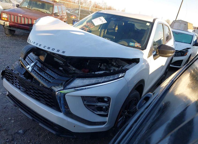 Photo 2 of 2023 Mitsubishi Eclipse CROSS LE (VIN JA4ATVAA4PZ028528)