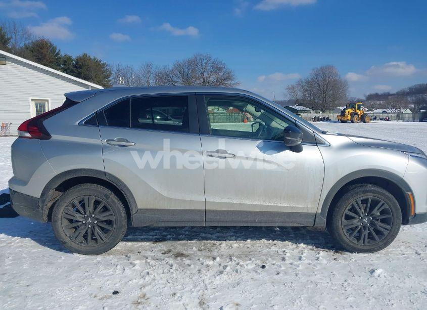 Photo 13 of 2023 Mitsubishi Eclipse CROSS LE S-AWC/RALLIART S-AWC (VIN JA4ATVAA5PZ002293)