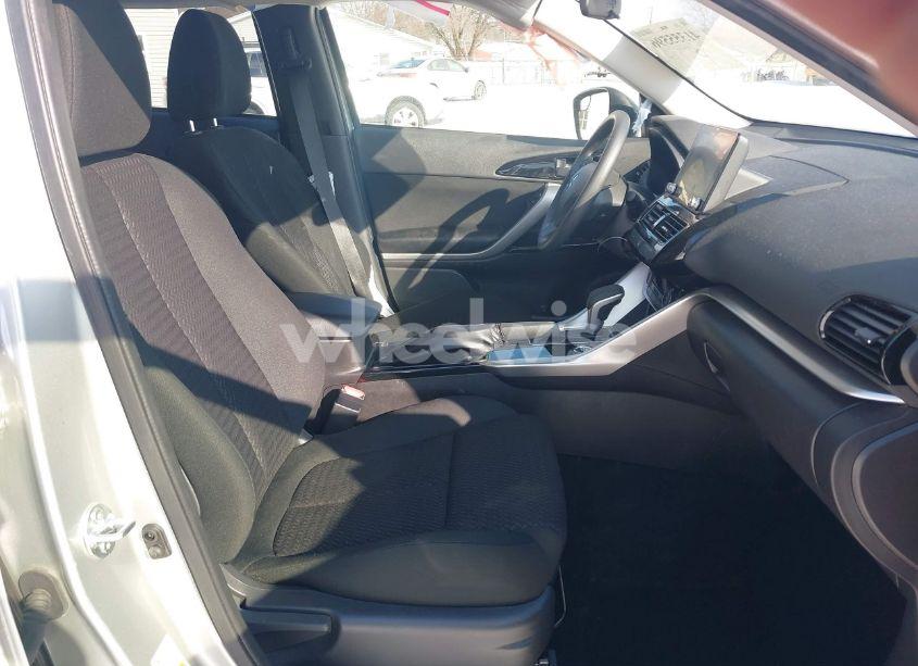 Photo 5 of 2023 Mitsubishi Eclipse CROSS LE S-AWC/RALLIART S-AWC (VIN JA4ATVAA5PZ002293)