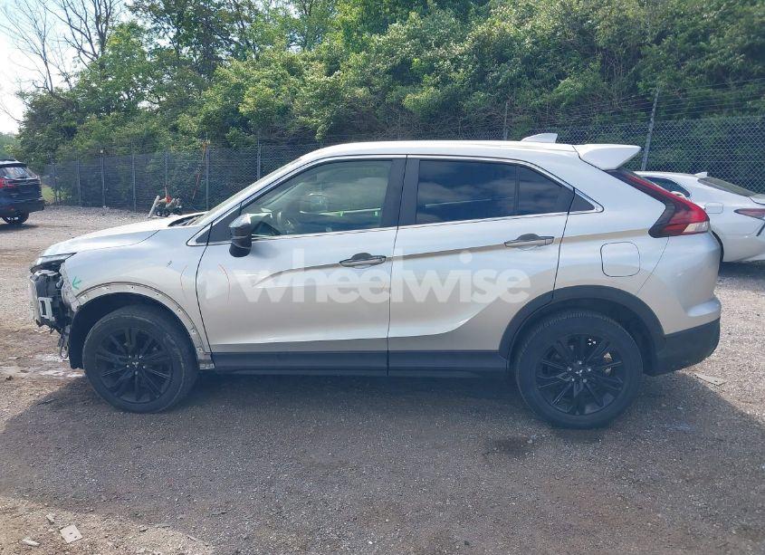 Photo 15 of 2023 Mitsubishi Eclipse CROSS LE S-AWC/RALLIART S-AWC (VIN JA4ATVAA6PZ000696)