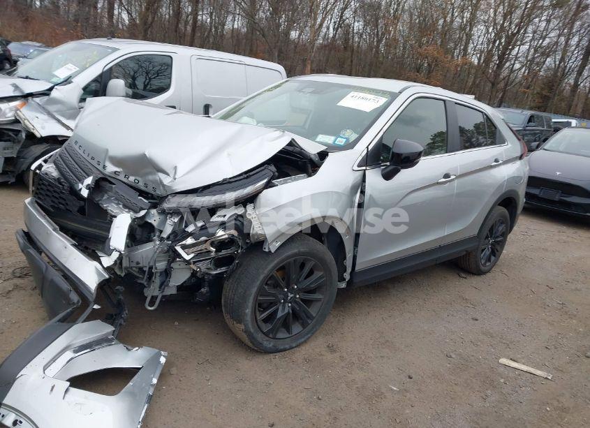 Photo 2 of 2023 Mitsubishi Eclipse CROSS LE S-AWC/RALLIART S-AWC (VIN JA4ATVAA8PZ001929)