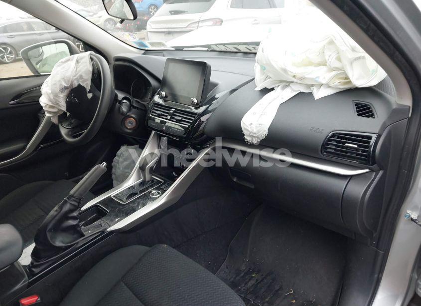 Photo 5 of 2023 Mitsubishi Eclipse CROSS LE S-AWC/RALLIART S-AWC (VIN JA4ATVAA8PZ001929)