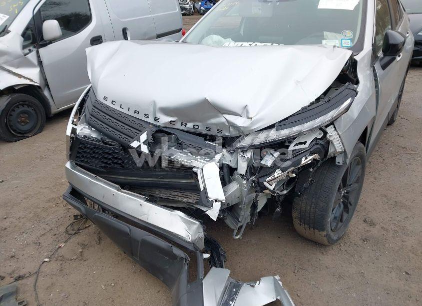 Photo 6 of 2023 Mitsubishi Eclipse CROSS LE S-AWC/RALLIART S-AWC (VIN JA4ATVAA8PZ001929)