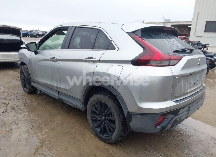 Photo 3 of 2023 Mitsubishi Eclipse CROSS LE S-AWC (VIN JA4ATVAA9PZ047236)