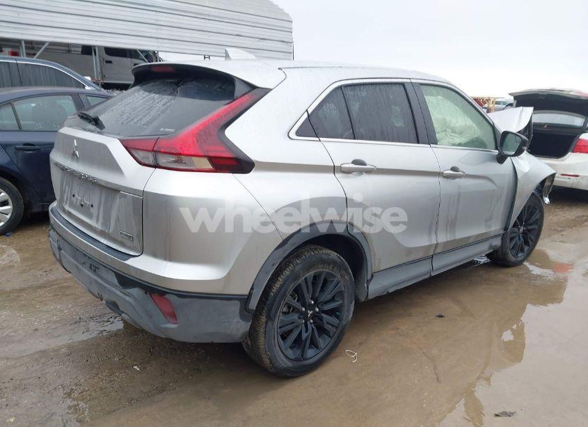 Photo 4 of 2023 Mitsubishi Eclipse CROSS LE S-AWC (VIN JA4ATVAA9PZ047236)