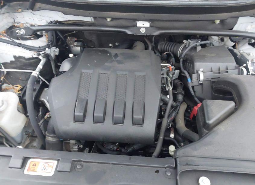 Photo 10 of 2024 Mitsubishi Eclipse CROSS SE S-AWC/SEL S-AWC (VIN JA4ATWAA1RZ003224)