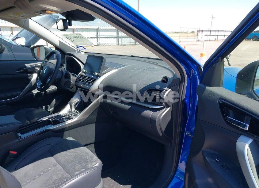 Photo 5 of 2025 Mitsubishi Eclipse CROSS BLACK EDITION S-AWC/SE S-AWC/SEL S-AWC (VIN JA4ATWAA3SZ012187)