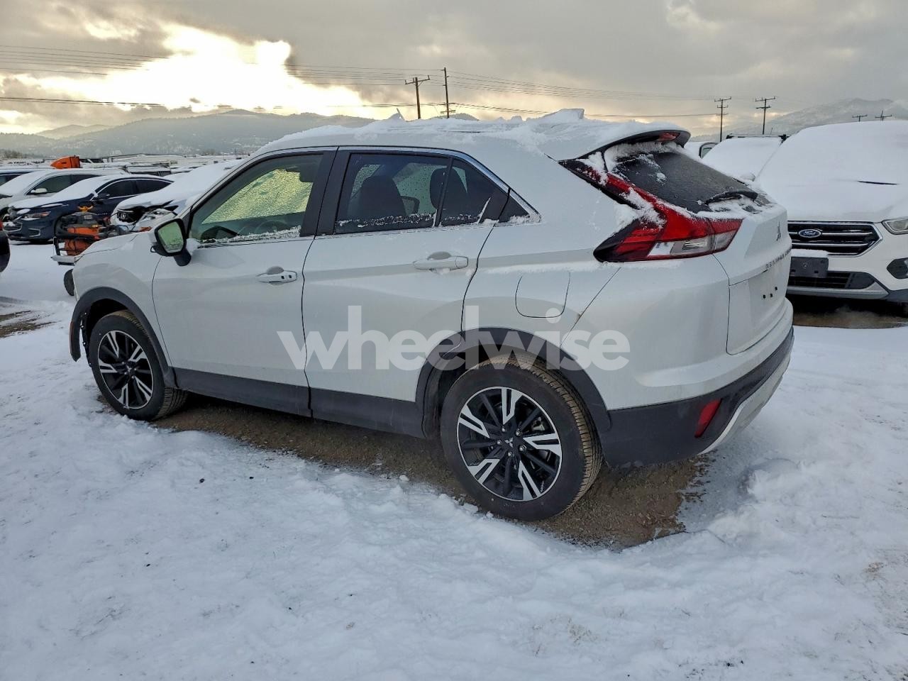 Photo 2 of 2025 MITSUBISHI ECLIPSE CROSS SE (VIN JA4ATWAA4SZ035381)