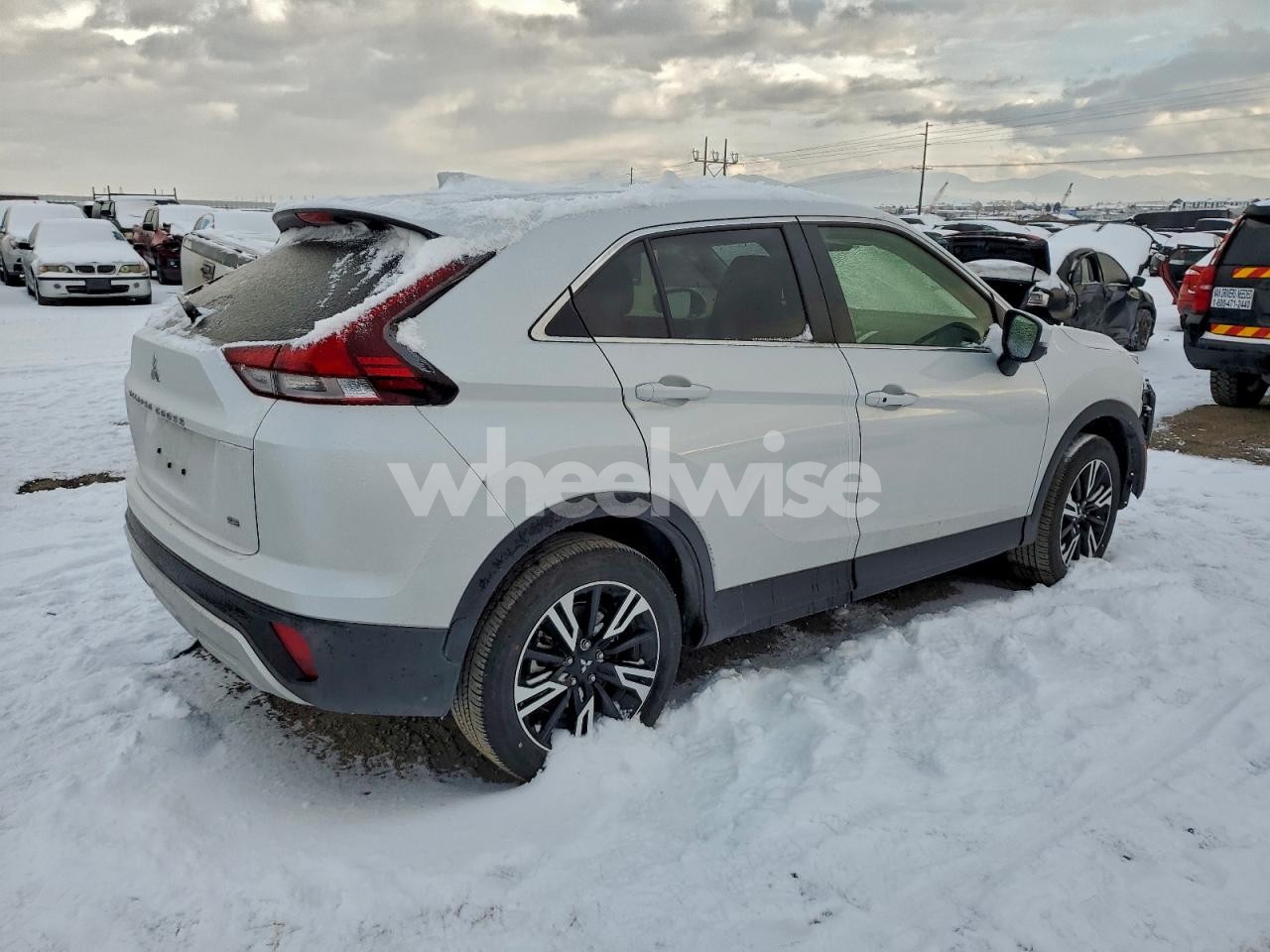 Photo 3 of 2025 MITSUBISHI ECLIPSE CROSS SE (VIN JA4ATWAA4SZ035381)