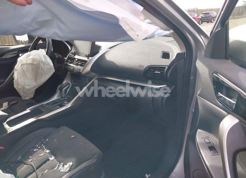 Photo 5 of 2023 Mitsubishi Eclipse CROSS SE S-AWC/SEL S-AWC (VIN JA4ATWAA6PZ029041)