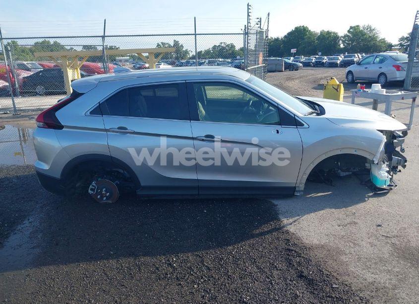 Photo 12 of 2024 Mitsubishi Eclipse CROSS SE S-AWC/SEL S-AWC (VIN JA4ATWAA7RZ058728)