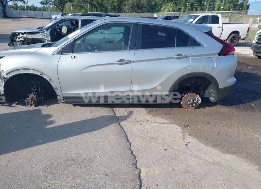 Photo 16 of 2024 Mitsubishi Eclipse CROSS SE S-AWC/SEL S-AWC (VIN JA4ATWAA7RZ058728)