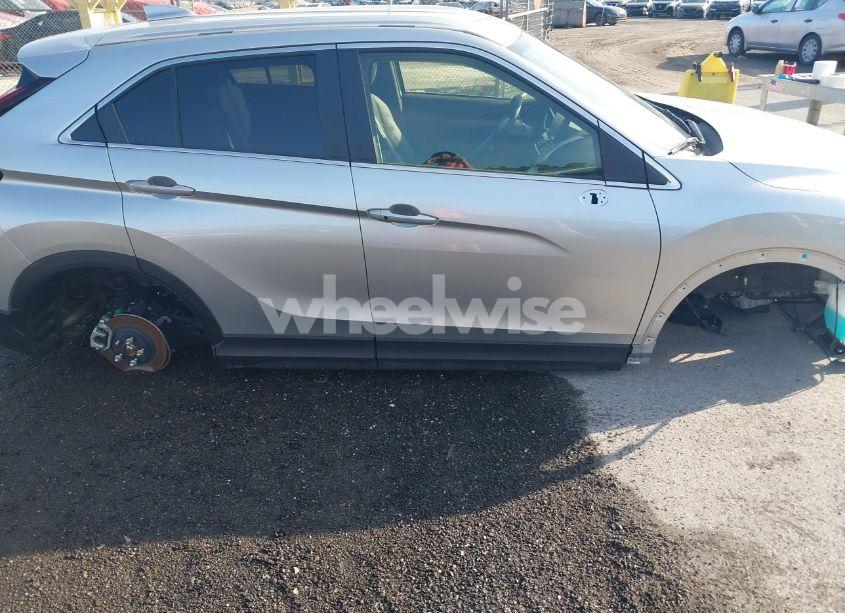 Photo 17 of 2024 Mitsubishi Eclipse CROSS SE S-AWC/SEL S-AWC (VIN JA4ATWAA7RZ058728)