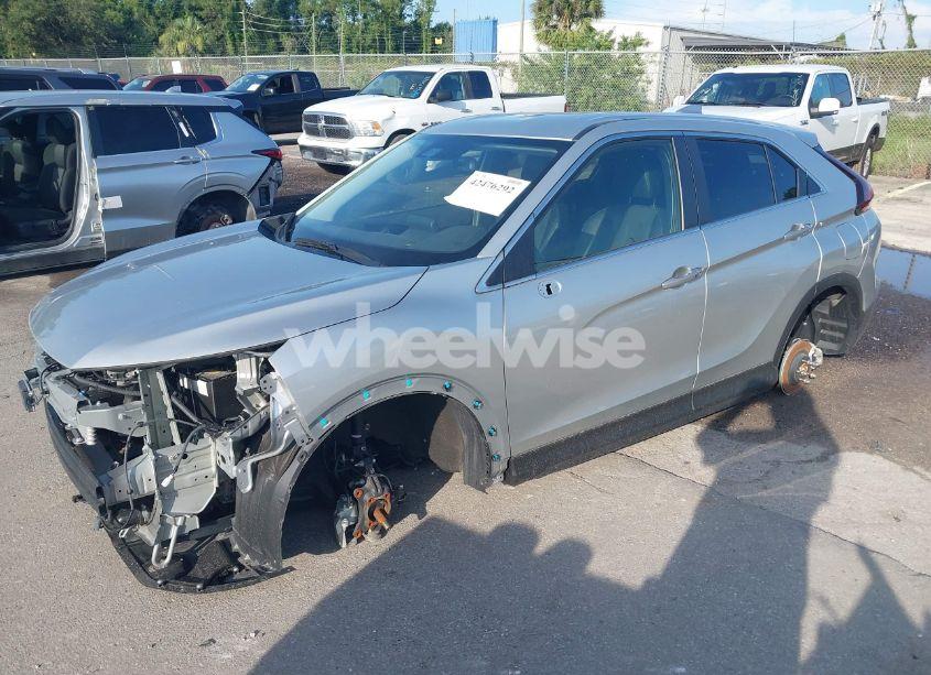 Photo 2 of 2024 Mitsubishi Eclipse CROSS SE S-AWC/SEL S-AWC (VIN JA4ATWAA7RZ058728)